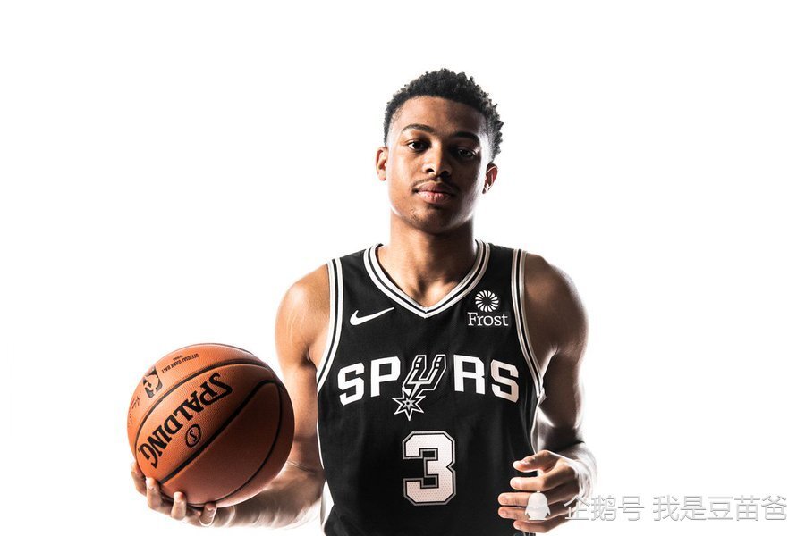 国际比赛日圣安东尼奥马刺调整名单以备欧超杯,队长鼓劲环节打磨,赛场秩序良好,身体对抗强度拉满的简单介绍 国际比赛日圣安东尼奥马刺调整名单以备欧超杯,队长鼓劲环节打磨,赛场秩序良好,身体对抗强度拉满的简单介绍