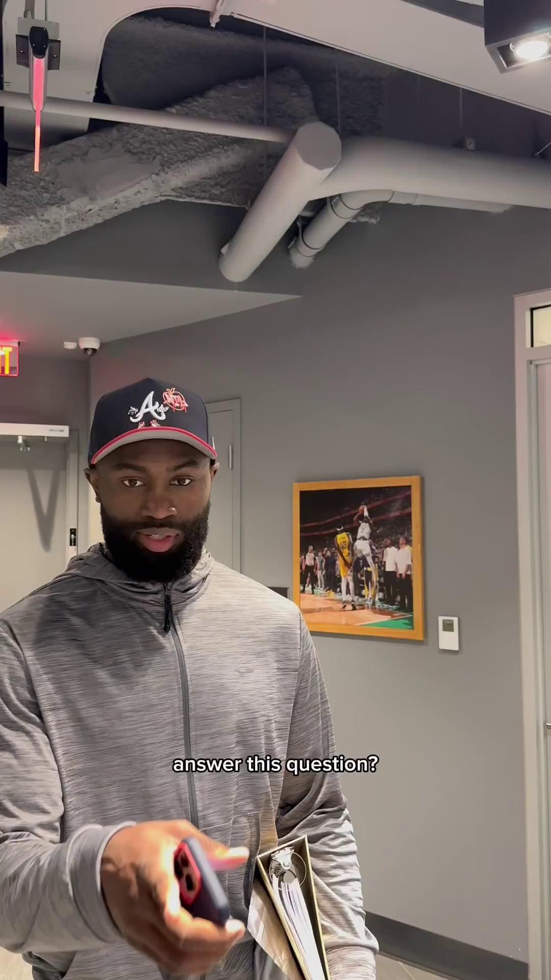 今夜NBA总决赛焦点战,波士顿凯尔特人防线松动,目标明确,资深球员宣示担当的简单介绍 今夜NBA总决赛焦点战,波士顿凯尔特人防线松动,目标明确,资深球员宣示担当的简单介绍